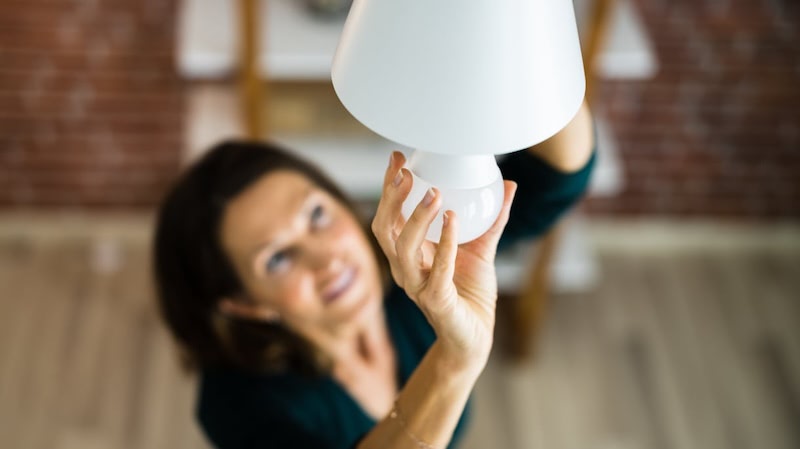 Changing bulb